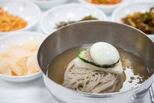 정감록이 알려준 이북인들 명당···풍기 산촌서 만난 평냉의 맛