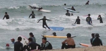 광복절 무더위…전국 곳곳 소나기, 동해안·제주 비 소식