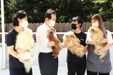 정세균 “기초 의료 보장 등 반려동물 돌봄 국가가 책임”