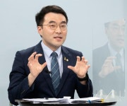 왜 조국 사태 거론하나 김남국, 토론 중 자리 박찼다 [2040 세대 좌담회]