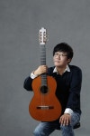 “희한한 악기라던 클래식 기타, 그 매력에 40년 연주”