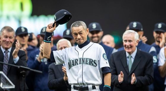 야구 스타 이치로 스즈키, MLB 명예의 전당 입성! 99.75%의 득표율로 최초 아시아 출신 선수로 기록 경신