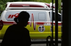 구급차서 중환자 10시간 대기...병상 없어 다시 집 가기도