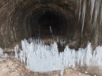 전쟁은 고드름도 뒤집었다, 6·25때 생긴 연천 역고드름 비밀 [영상]