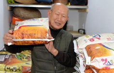 매년 설이면 2t씩 쌀 기부…23년간 인심 곳간 채운 도시 농부