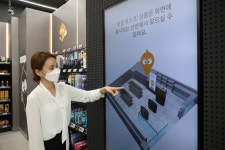 "결제 없이 쓱~ 나가세요" 2만 명 찾은 완전스마트매장, 어떻게 탄생했나