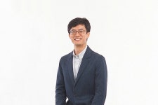 김범수 재산 절반 기부한 재단 이제 움직이나