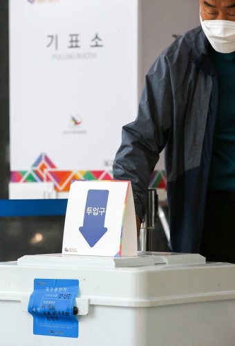 전국 최고 사전투표율 보인 광주·전남…당일 투표도 유권자 발길