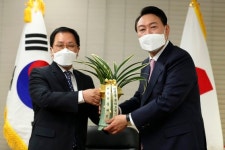 외신 윤석열 대북 강경 노선…한·미·일 동맹 강화될 것