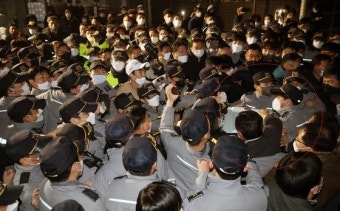 유튜버와 충돌, 투표함 9시간 못열었다…예고된 선관위 참사