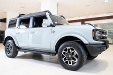 25년만에 야생마 돌아왔다…전설적 오프로드SUV, 국내상륙 [車~알칵]