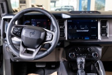 25년만에 야생마 돌아왔다…전설적 오프로드SUV, 국내상륙 [車~알칵]