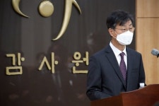 文인사에 반기 든 감사원 