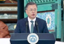 [단독]文, 끝까지 가슴 못박나 추도식 불참에 천안함 유족 분노