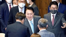 한동훈 되면 한덕수 안된다 …尹과 악수한 날, 尹고발한 野