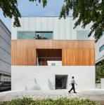 산책하기 좋은 날 그곳 문이 열렸다, 아름지기 통의동 사옥