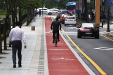 자전거도로 역주행땐 벌금? 차도 옆이면 ‘O’ 인도 옆이면 ‘X’ [뉴스원샷]