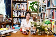 참새가 누렁이와 사랑에 빠지는 일…송미경 책에선 가능하다