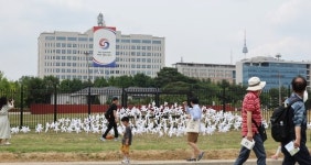 [사진] 시범 개방한 용산공원 주말 풍경