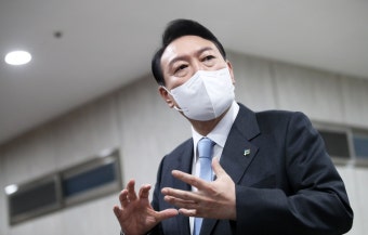 윤 대통령, 유류세 추가 인하 가능 여부 검토 지시