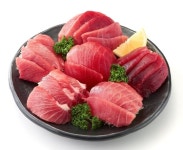 치킨 7000원, 참치는 반값…고물가에 싸다 싸 외치는 이곳