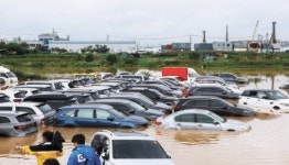 [사진] 중부 물폭탄 곳곳 침수, 남부는 찜통