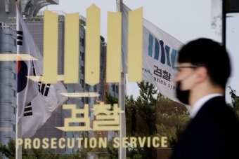 檢형사부 간 임종석·조국 ‘블랙리스트’ 의혹…‘사정정국’ 본격화