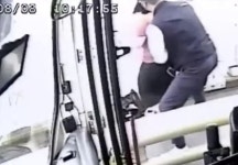 양화대교 난간 올라선 女...6716번 버스 멈추자 일어난 기적
