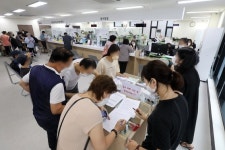 200만원 주고 세입자·집주인 반반 나눠라…재난지원금 대란