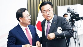 주호영 추대론이 역풍 불렀다…이용호 42표에 술렁인 용산