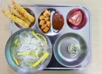 풀떼기만 나올 줄 알았는데 맛있다 중학생이 만든 기후 급식