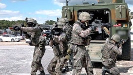 사격장 필수품 탄피받이가 없다…충북 후방부대 특별한 훈련 [이철재의 밀담]