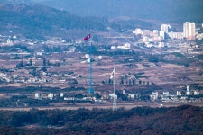 [포토타임]17년 만에 내려진 강원북부지역 대설특보. 가을 속 겨울 풍경 연출