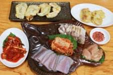 홍어는 우리의 것이다…총성 없는 전쟁 치르는 흑산도∙군산