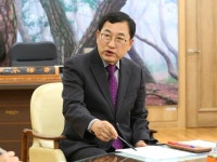 어릴 적 안압지서 낚시하던 이 남자, APEC 경주 유치 나섰다