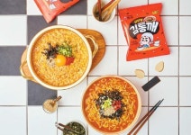 [맛있는 도전] 고소한 풍미 살린 ‘라면왕김통깨’ 석 달 만에 1500만 개 판매