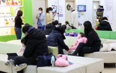 독감 의심돼 검사하면 줄줄이 양성…소아 감기약 품귀 우려