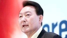 윤석열 첫째도, 둘째도, 셋째도 경제…韓 1호 영업사원으로 뛰겠다