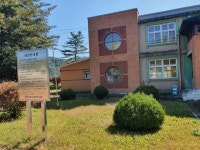 학교 없어지면 마을은 끝장 노인회가 무덤처럼 지키는 폐교 [4500km 폐교로드③]