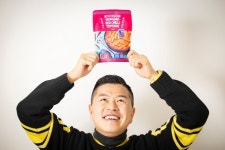 닭강정 팔아 하루 500만원 번다…프랑스 시골 뒤집은 이곳