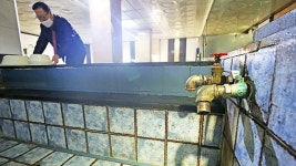 때 밀러 20㎞ 원정 이런 오지 마을에 목욕탕 짓자 생긴 일