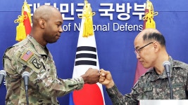 [포토타임] 건조한 기온에 강풍까지... 전남 순천 산불 1단계 발령