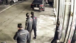 살려주세요…여성 외침에 달려나간 카센터 직원들이 한 행동