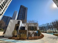 이삿날이 지옥됐다…초유의 입주중단 강남 개포자이 가보니
