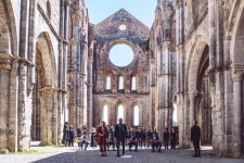 말 타고 300km 순례…시각장애 뛰어넘은 보첼리의 음악여행
