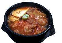 어쩐지 1000원 싸더라니…3억 번 김치찌개 식당주인 징역형, 왜