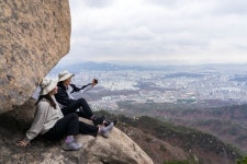 우이동이 젊어졌다…백숙 먹던 엠티촌, 카페거리 변신