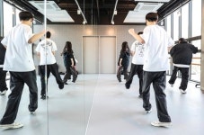 입학 조건이 학교 자퇴…SM, 사교육 1번지에 만든 학원 정체