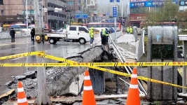수십명 에어로빅 하는 곳…정자교 붕괴 노후 신도시 공포