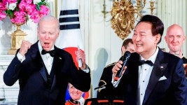 전세계 화제 된 尹열창…네티즌 바이든 강남스타일 불렀어야